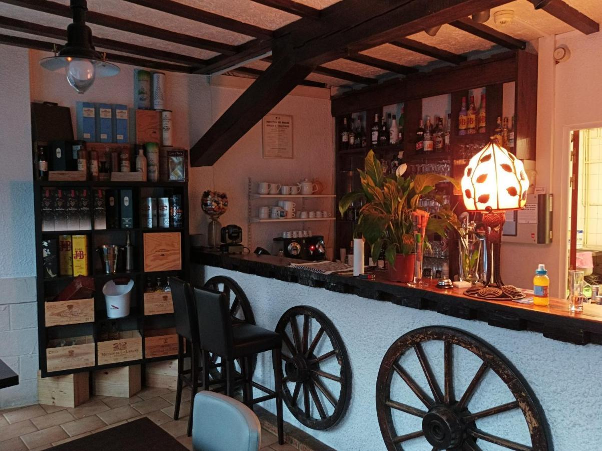 L' Auberge Campagnarde, Lourdes Poueyferre Ngoại thất bức ảnh
