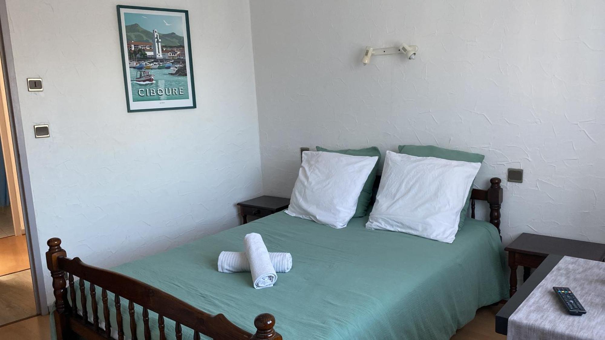 L' Auberge Campagnarde, Lourdes Poueyferre Ngoại thất bức ảnh